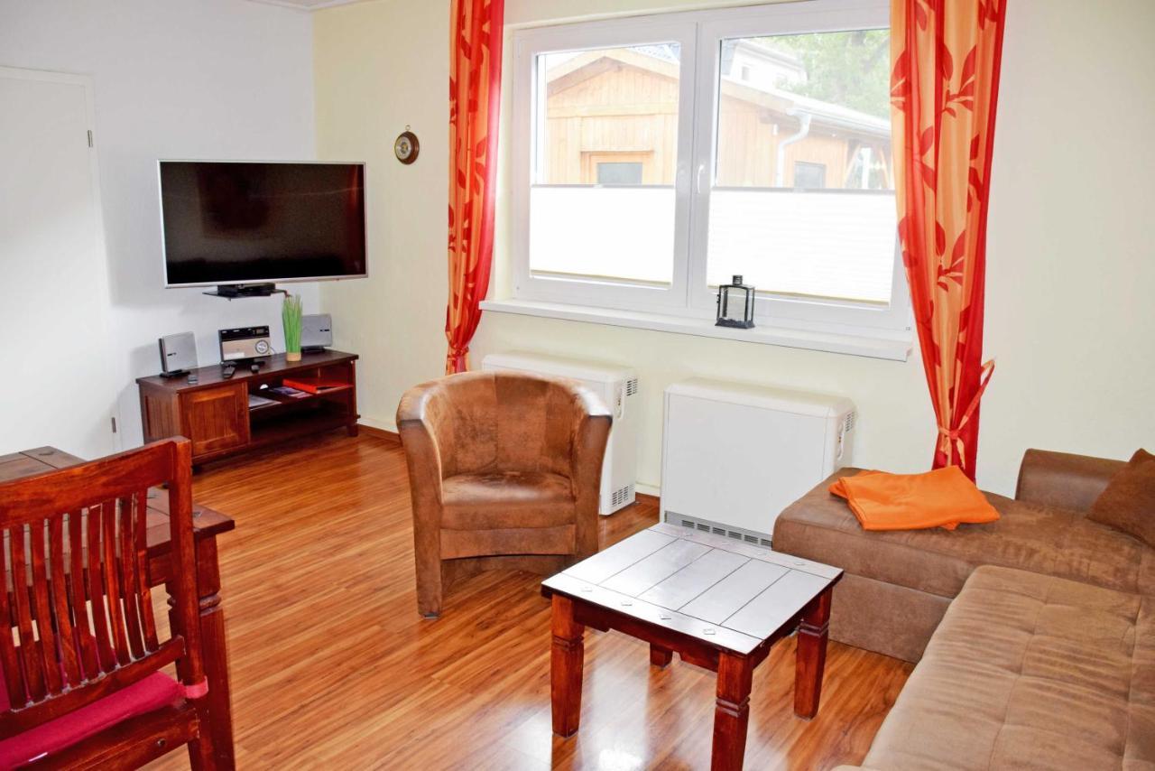 Baaber Ferienhaus Mit Terrasse Und ภายนอก รูปภาพ