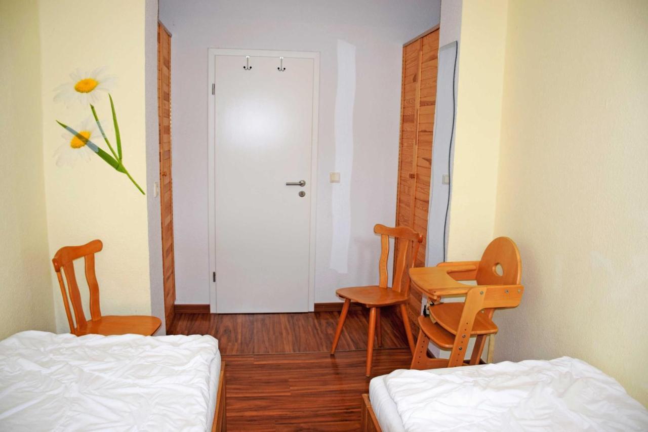 Baaber Ferienhaus Mit Terrasse Und ภายนอก รูปภาพ